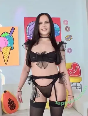  nude photo #0001