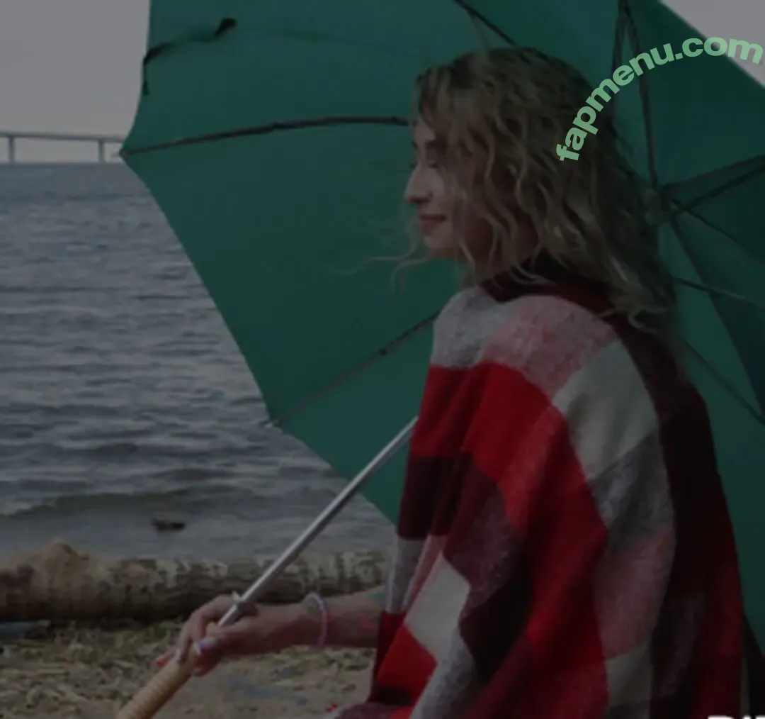 Iris Kiss nude photo #0048 (Iris Kiss)