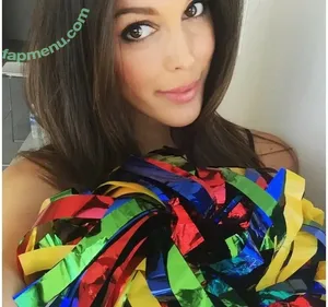 Iris Mittenaere / irismittenaere / summerxiris nude photo #0138