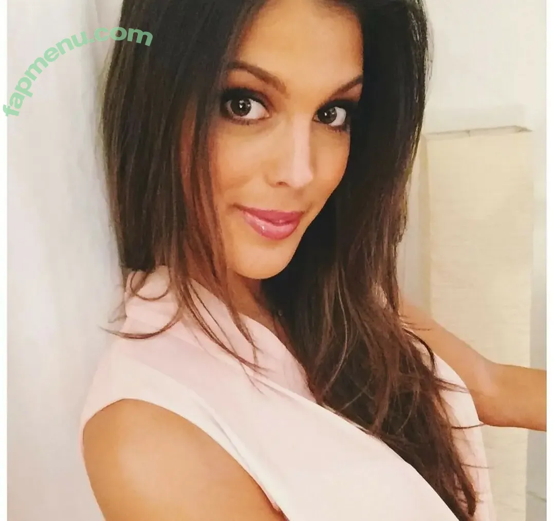 Iris Mittenaere nude photo #0143 (irismittenaere / summerxiris)