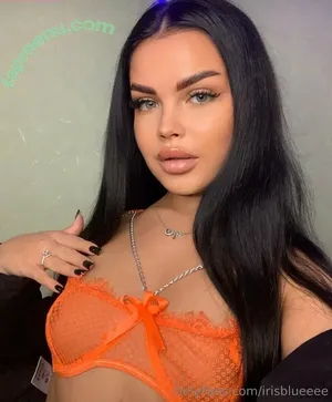 irisblueeee / irisbluechicago nude photo #0017