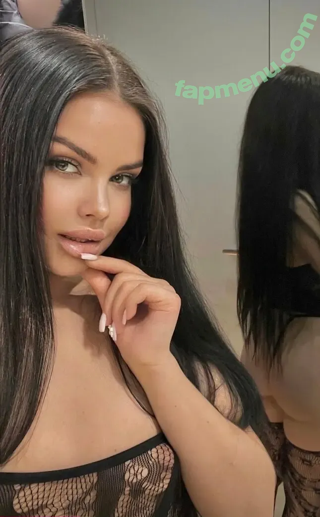 irisblueeee nude photo #0010 (irisbluechicago)