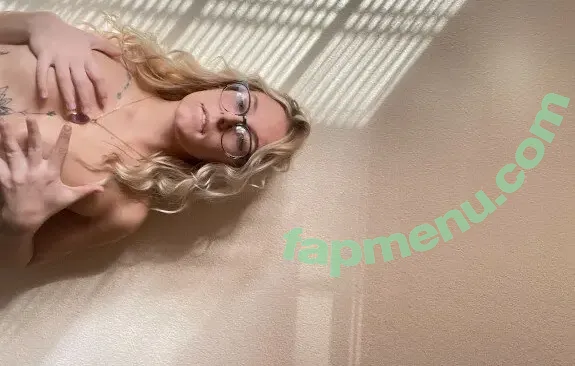 Irisflightclub nude photo #0002 (charlottebites / queencharlottexoxo)