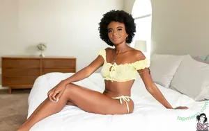 Irismonet / iris.mone nude photo #0014