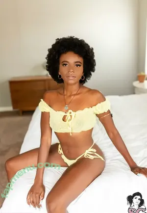 Irismonet / iris.mone nude photo #0016