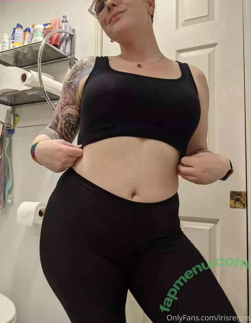 irisreigns nude photo #0027 (irisreins)