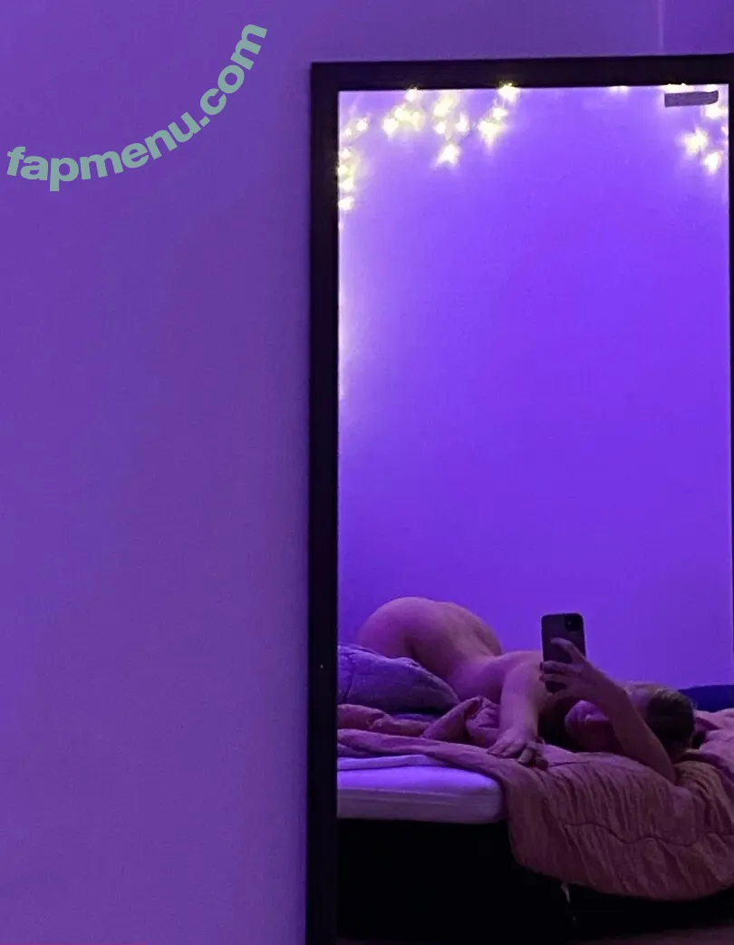 irri.ku nude photo #0023 (iriskusin)