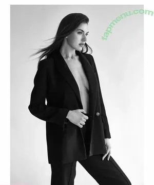 Iryna Lucci / iryna__lucci_ nude photo #0037