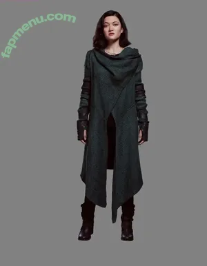 Isa Briones / isacamillebriones / laquinn_99 nude photo #0048