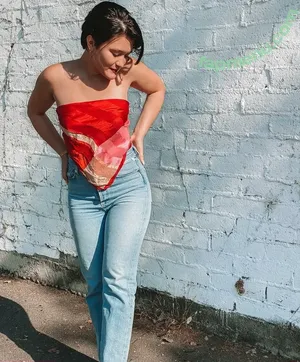 Isa Briones / isacamillebriones / laquinn_99 nude photo #0065