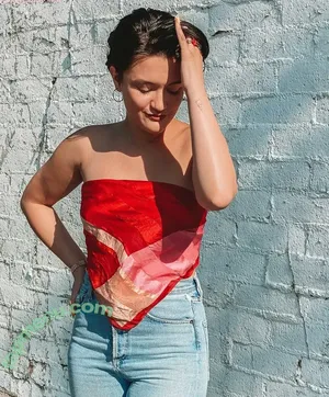 Isa Briones / isacamillebriones / laquinn_99 nude photo #0068