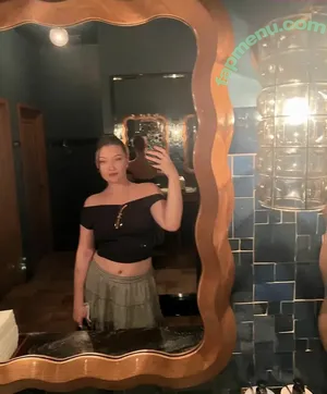 Isa Briones / isacamillebriones / laquinn_99 nude photo #0085