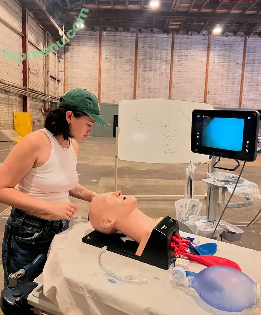 Isa Briones nude photo #0087 (isacamillebriones / laquinn_99)