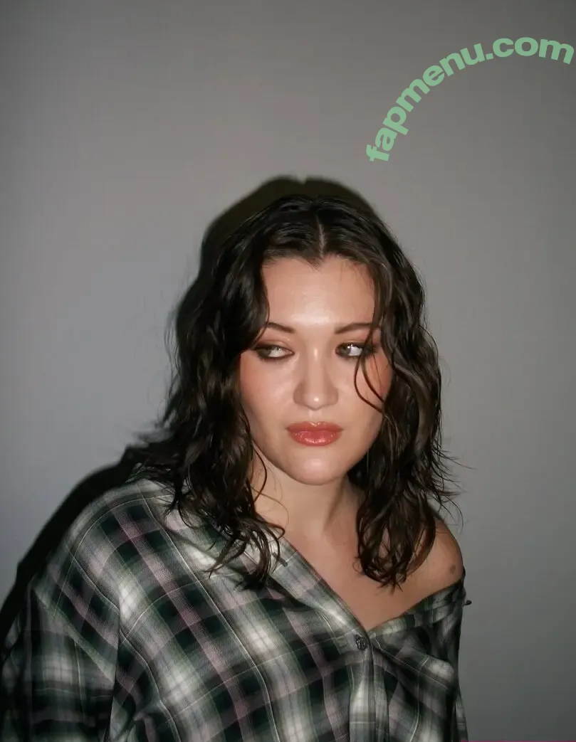 Isa Briones nude photo #0114 (isacamillebriones / laquinn_99)