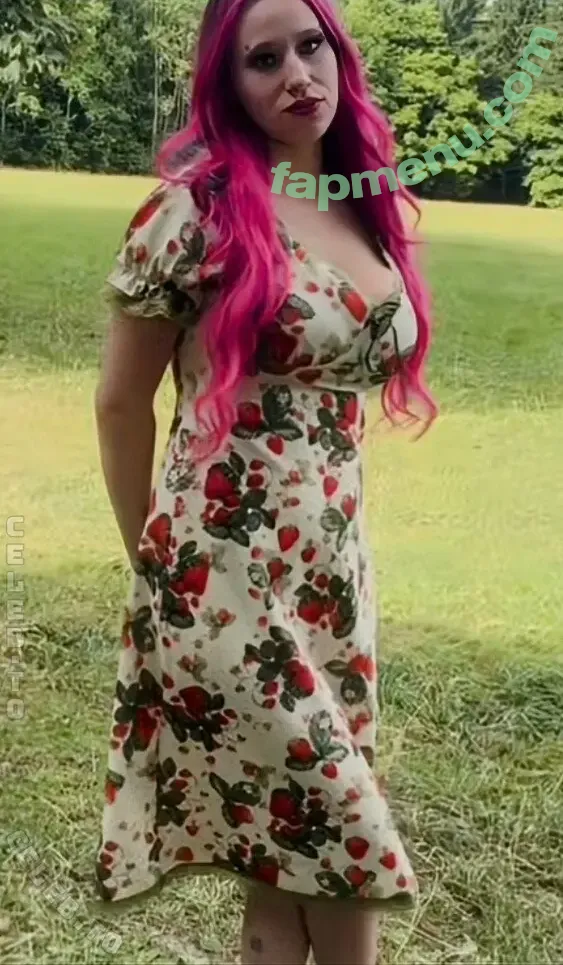 isa.deadpool.girl nude photo #0193 (mrs.haferkeks / toomuch_isa)