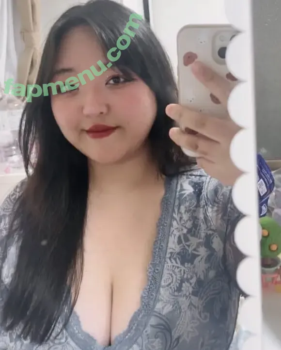 Isa Yuki nude photo #0005 (isa.yuki / isayukisaki)