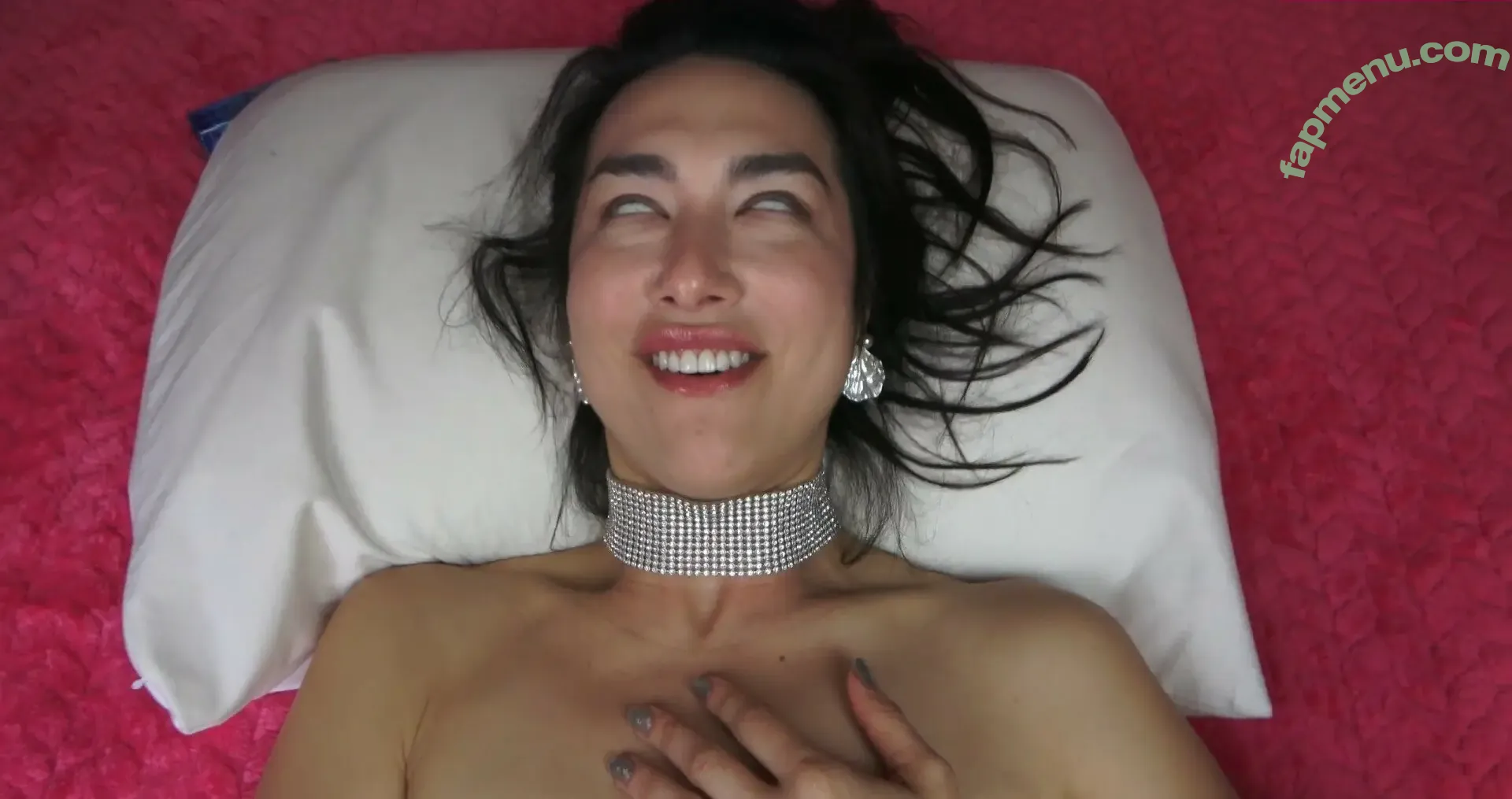 Isabel Love nude photo #0129 (isabellovemodel)