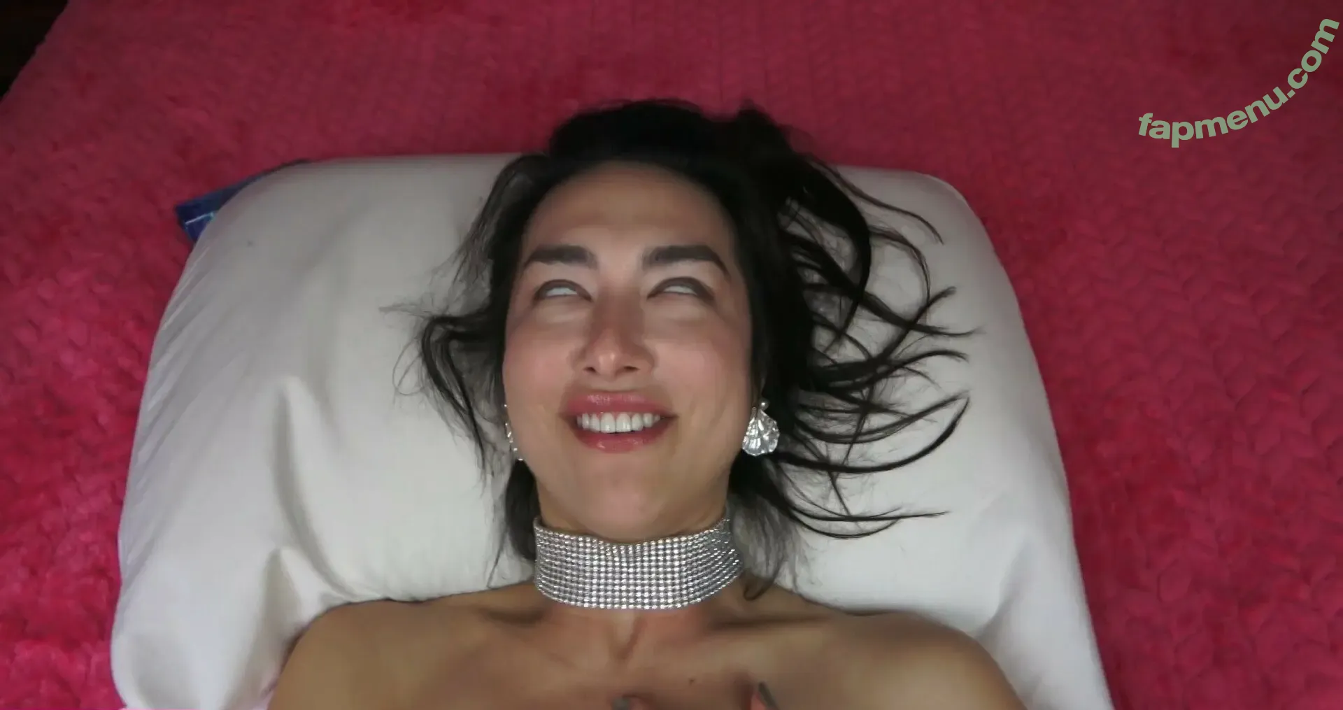 Isabel Love nude photo #0153 (isabellovemodel)