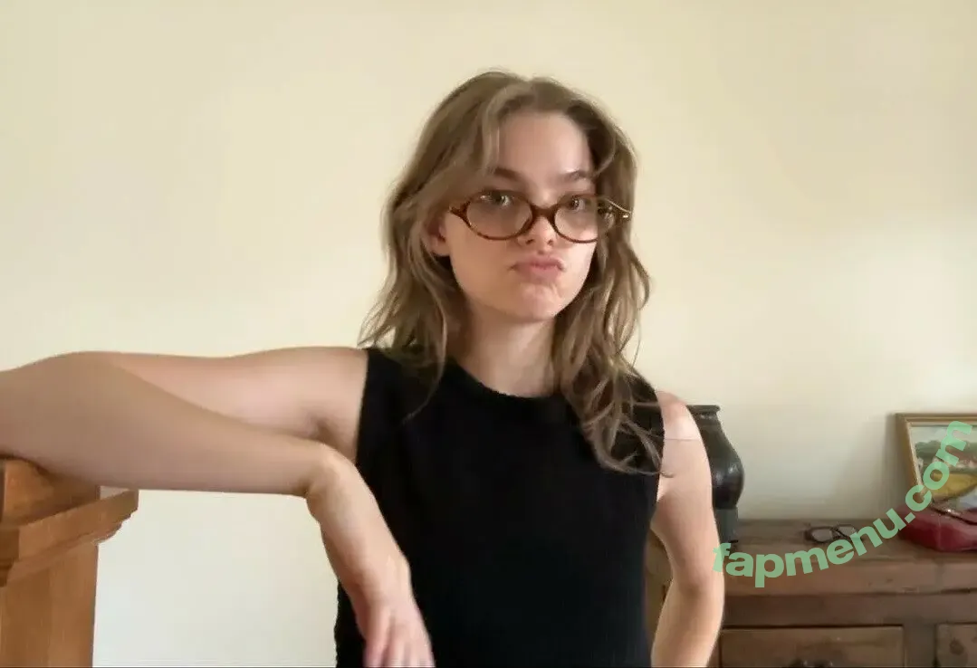 Isabel Myers nude photo #0095 (isabelmyers_s / shycutegf)