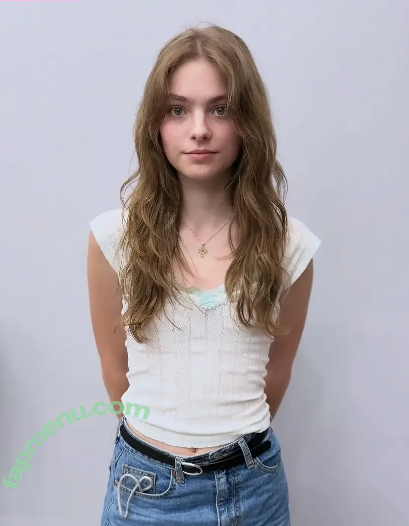 Isabel Myers nude photo #0113 (isabelmyers_s / shycutegf)