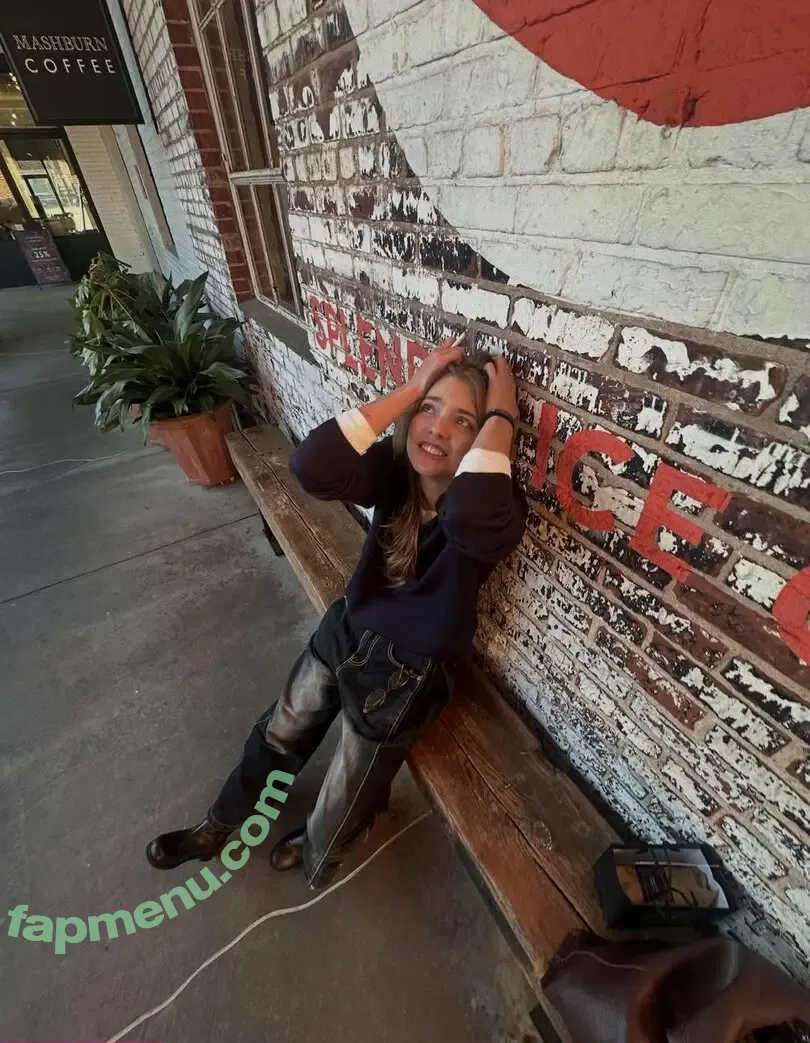 Isabel Myers nude photo #0125 (isabelmyers_s / shycutegf)