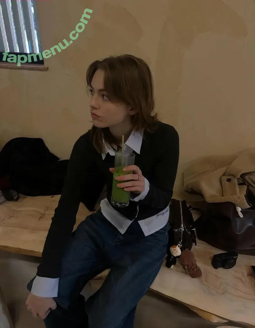 Isabel Myers nude photo #0129 (isabelmyers_s / shycutegf)