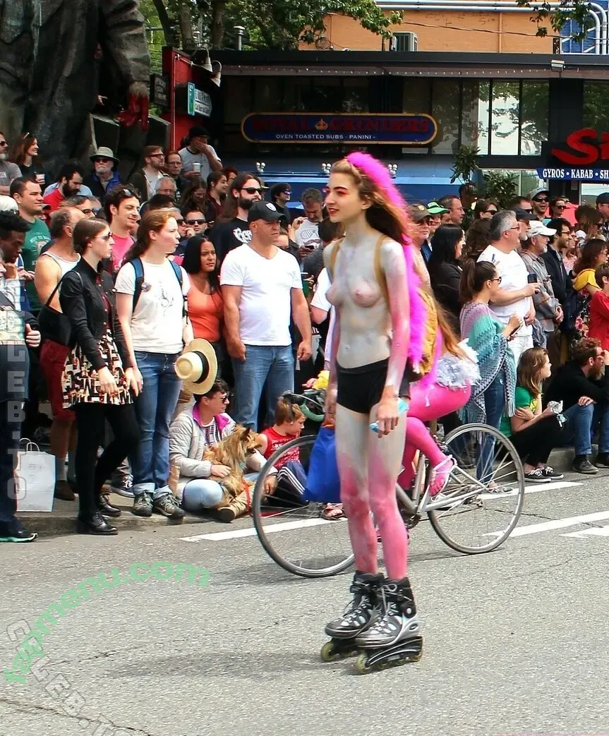 Isabel Paige nude photo #0142 (isa.paige / paigeisabelle)