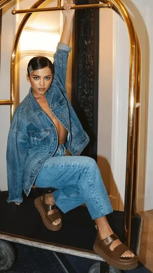 Isabela Merced / isabelamerced / isabelamercedmusic nude photo #0478