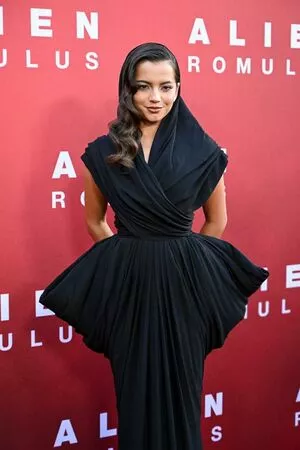 Isabela Merced / isabelamerced / isabelamercedmusic nude photo #0730