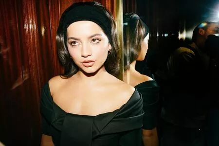 Isabela Merced / isabelamerced / isabelamercedmusic nude photo #0829