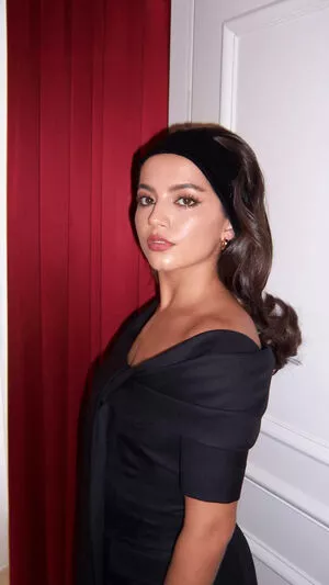 Isabela Merced / isabelamerced / isabelamercedmusic nude photo #0837