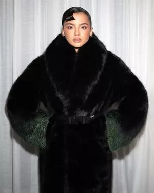 Isabela Merced / isabelamerced / isabelamercedmusic nude photo #0904