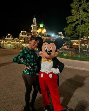 Isabela Merced / isabelamerced / isabelamercedmusic nude photo #0913