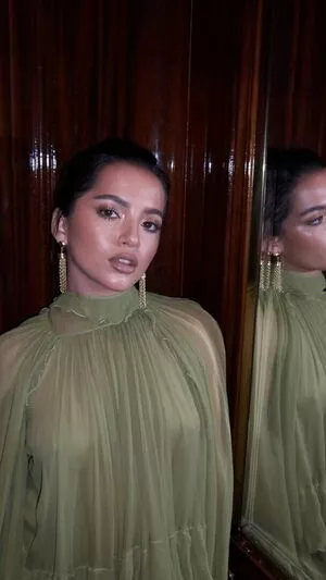 Isabela Merced / isabelamerced / isabelamercedmusic nude photo #0921