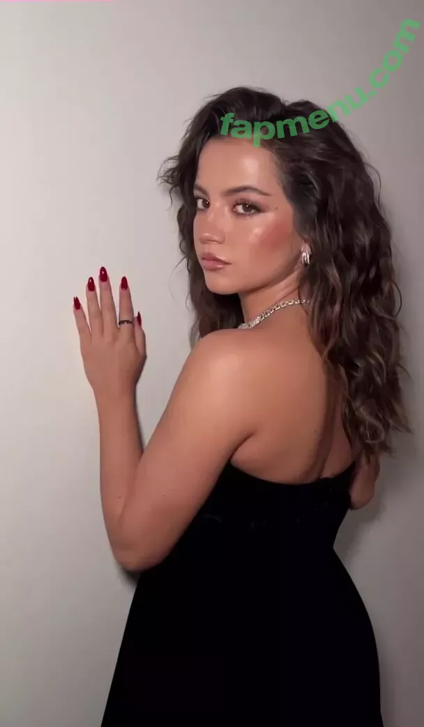 Isabela Merced nude photo #0467 (isabelamerced / isabelamercedmusic)