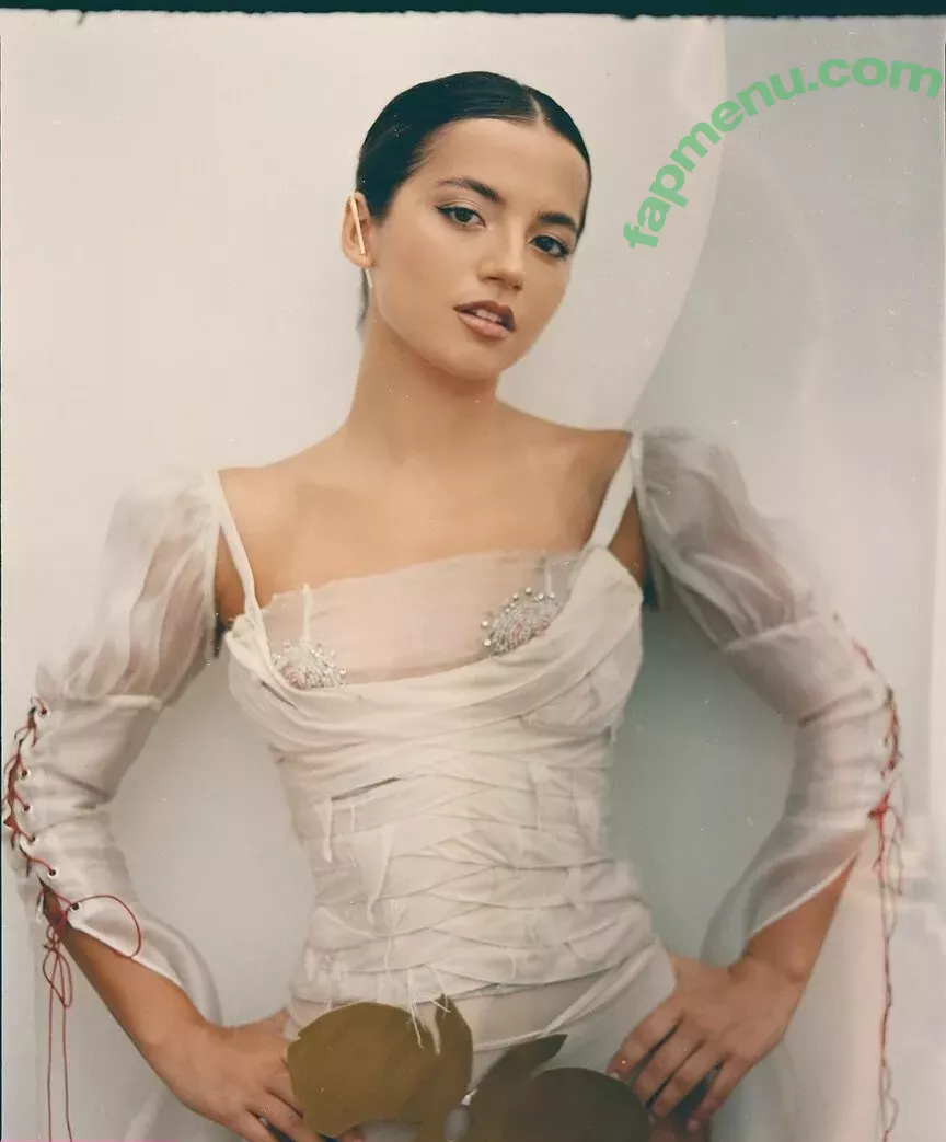 Isabela Merced nude photo #0492 (isabelamerced / isabelamercedmusic)