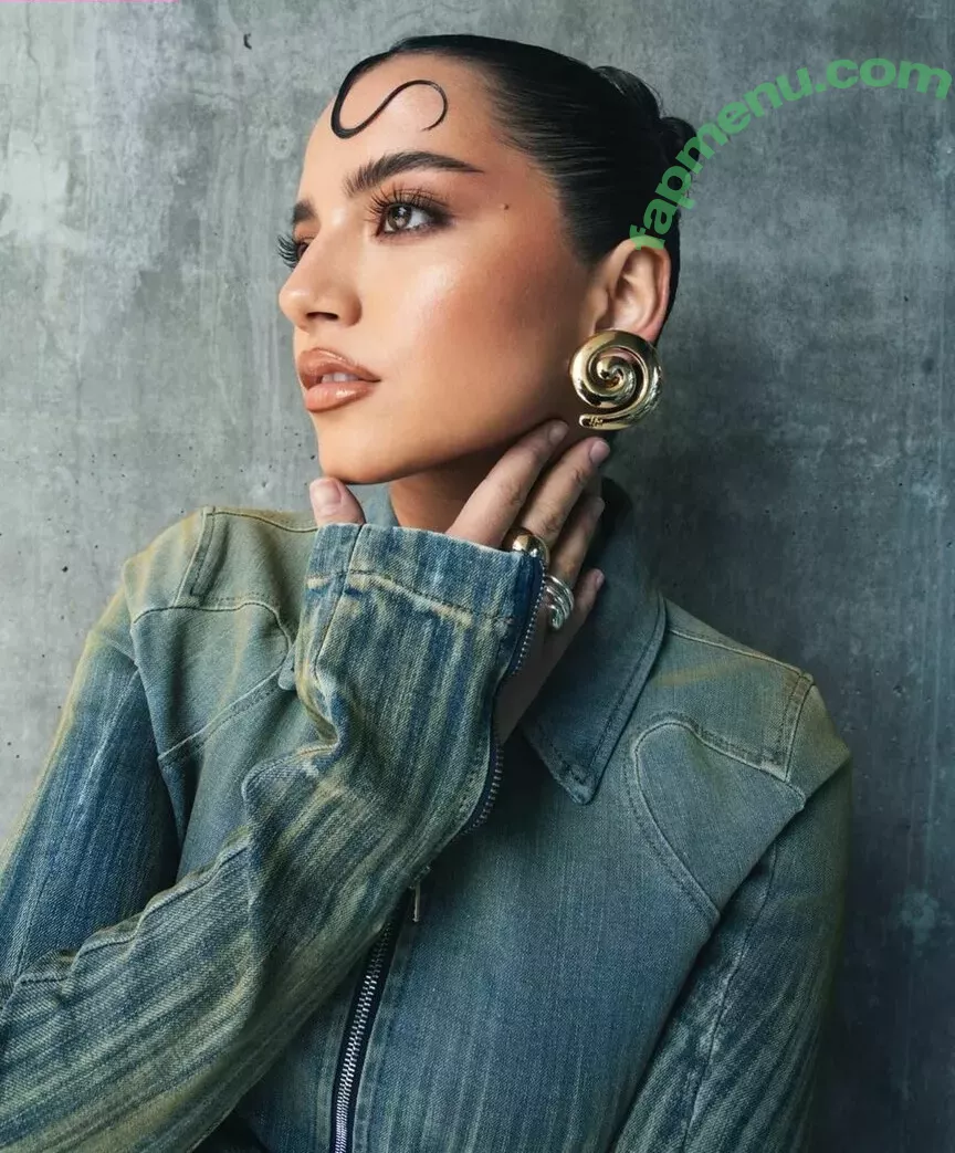 Isabela Merced nude photo #0501 (isabelamerced / isabelamercedmusic)