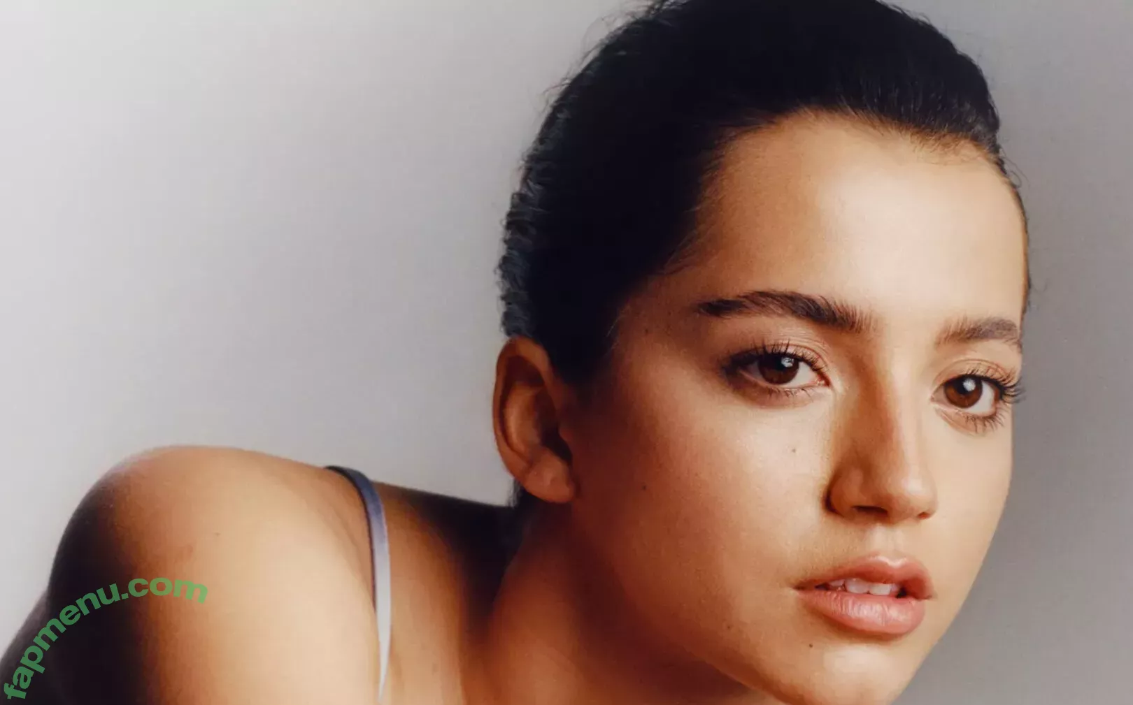 Isabela Merced nude photo #0505 (isabelamerced / isabelamercedmusic)