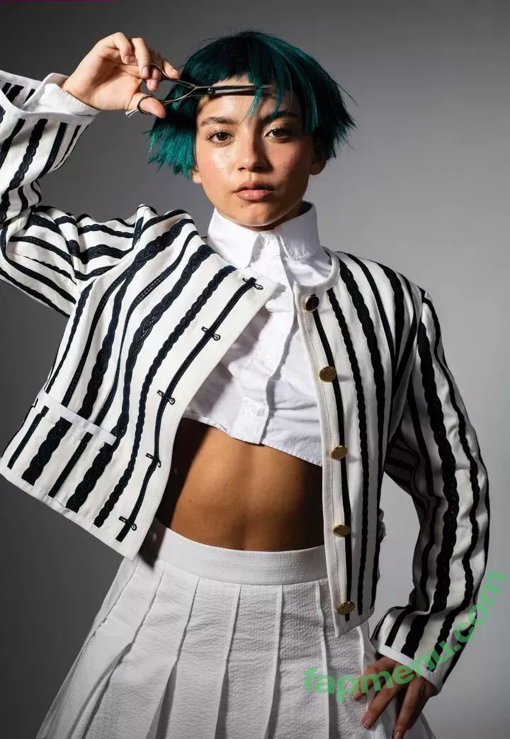 Isabela Merced nude photo #0508 (isabelamerced / isabelamercedmusic)