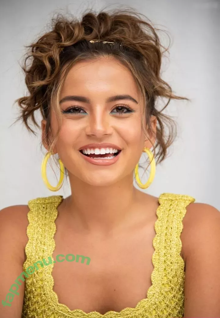 Isabela Merced nude photo #0626 (isabelamerced / isabelamercedmusic)