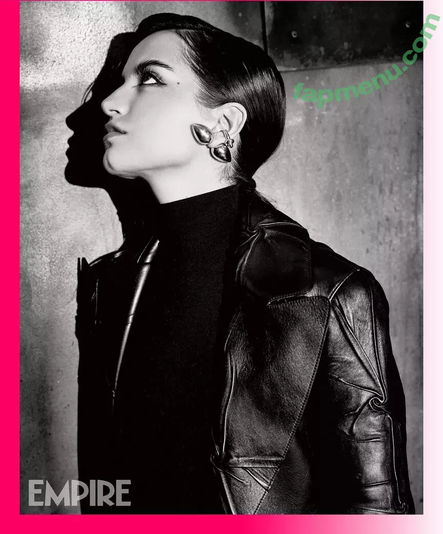 Isabela Merced nude photo #0671 (isabelamerced / isabelamercedmusic)