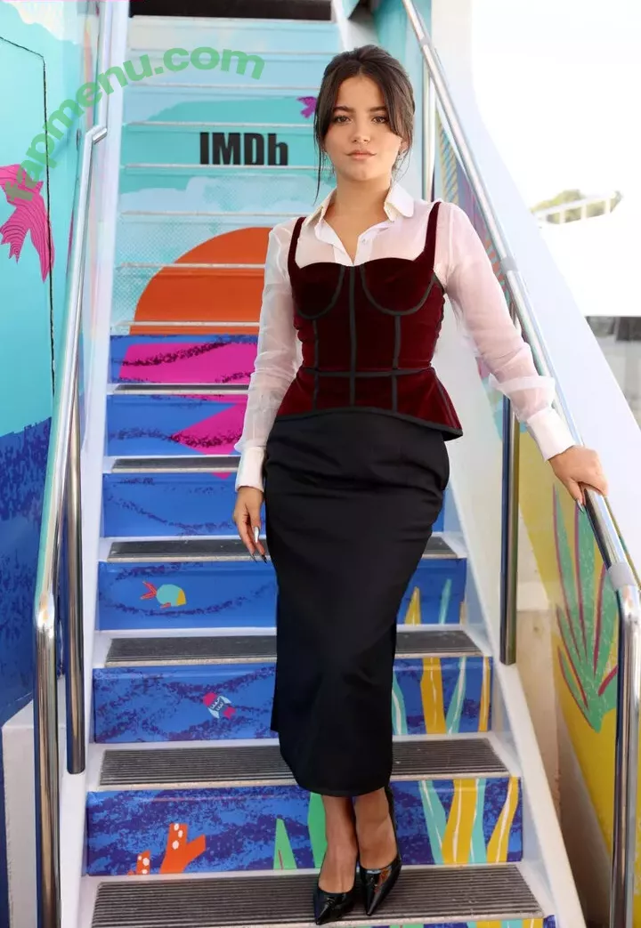 Isabela Merced nude photo #0684 (isabelamerced / isabelamercedmusic)