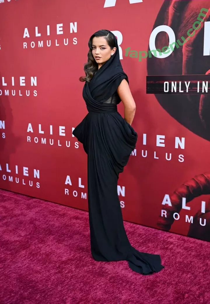 Isabela Merced nude photo #0727 (isabelamerced / isabelamercedmusic)