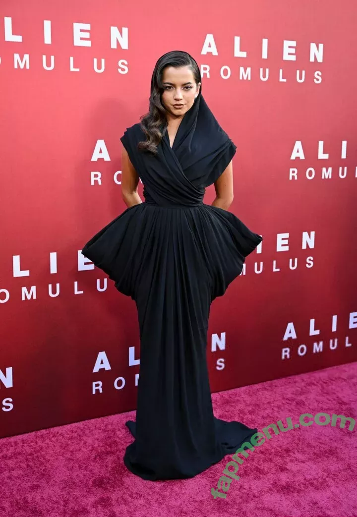 Isabela Merced nude photo #0731 (isabelamerced / isabelamercedmusic)