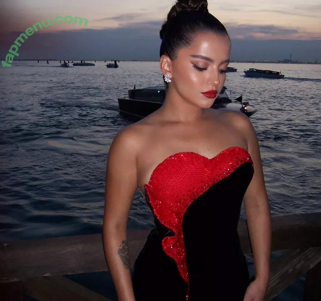 Isabela Merced nude photo #0765 (isabelamerced / isabelamercedmusic)