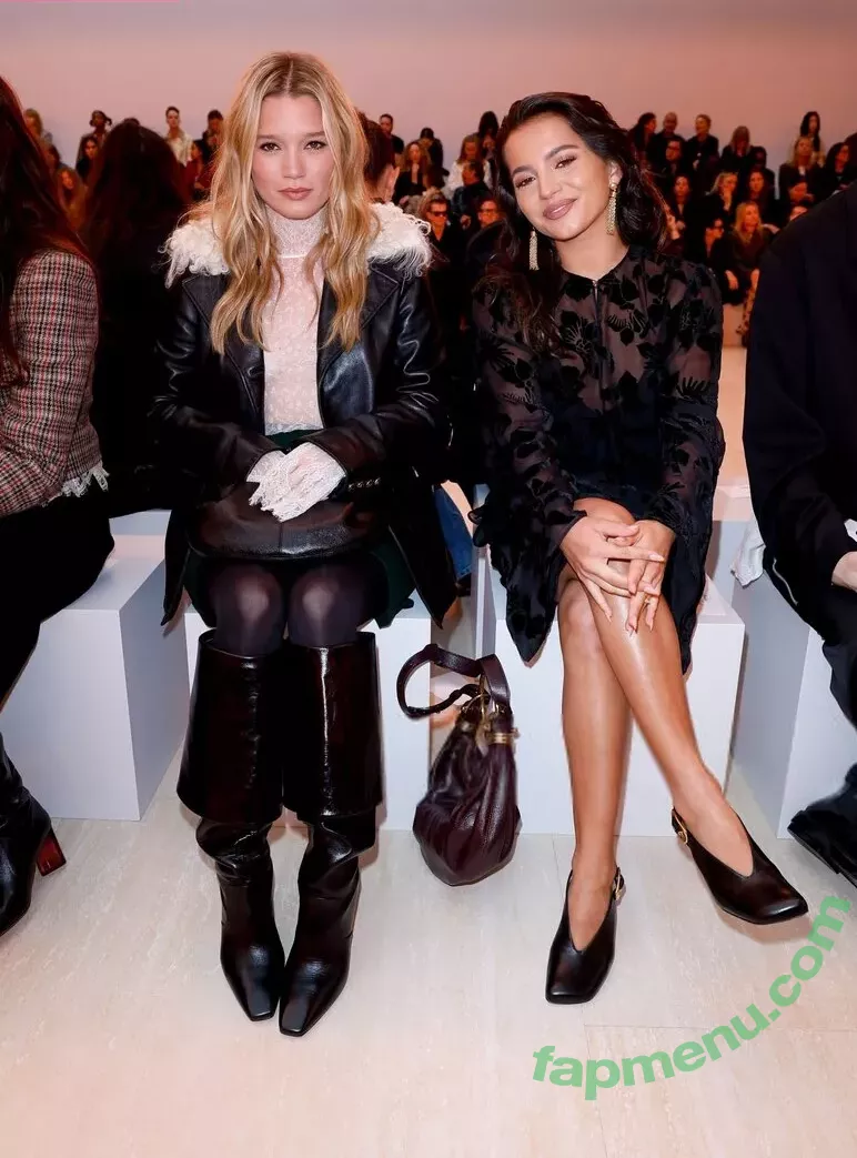 Isabela Merced nude photo #0841 (isabelamerced / isabelamercedmusic)