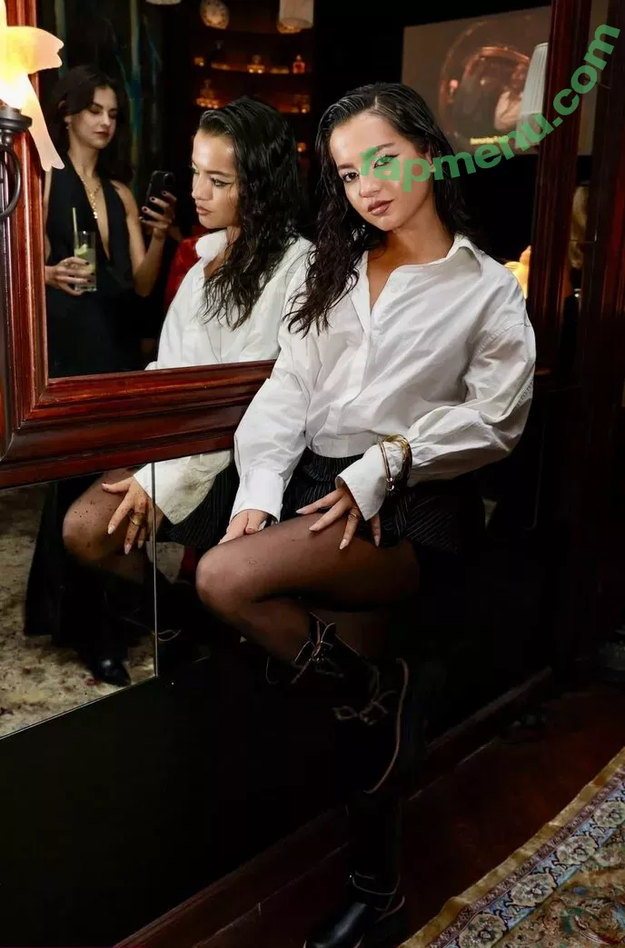 Isabela Merced nude photo #0882 (isabelamerced / isabelamercedmusic)