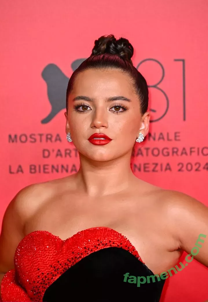 Isabela Merced nude photo #0893 (isabelamerced / isabelamercedmusic)