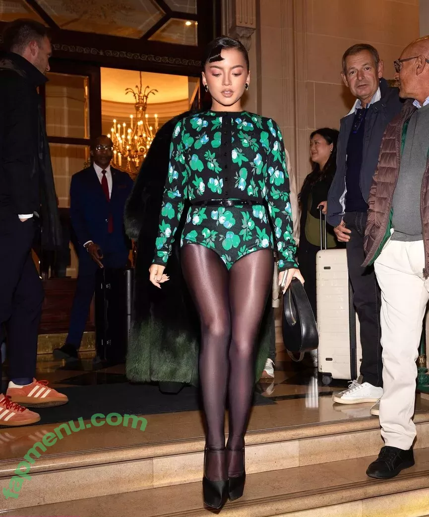 Isabela Merced nude photo #0900 (isabelamerced / isabelamercedmusic)