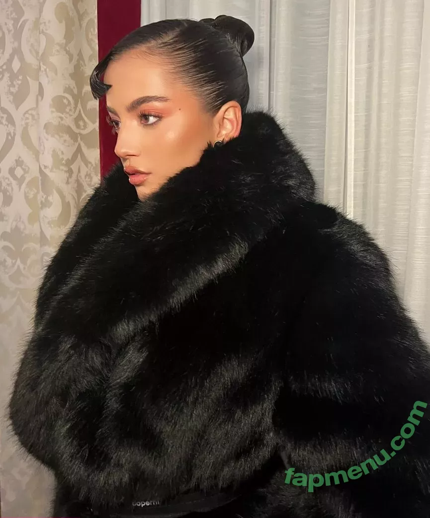 Isabela Merced nude photo #0907 (isabelamerced / isabelamercedmusic)